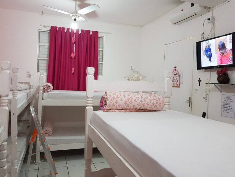 Suite 3 768x577