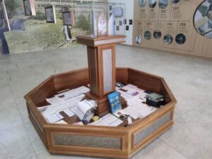 Sala das Graças Alcançadas - Santuário Pai das Misericórdias Sala das Graças Alcançadas - Santuário Pai das Misericórdias